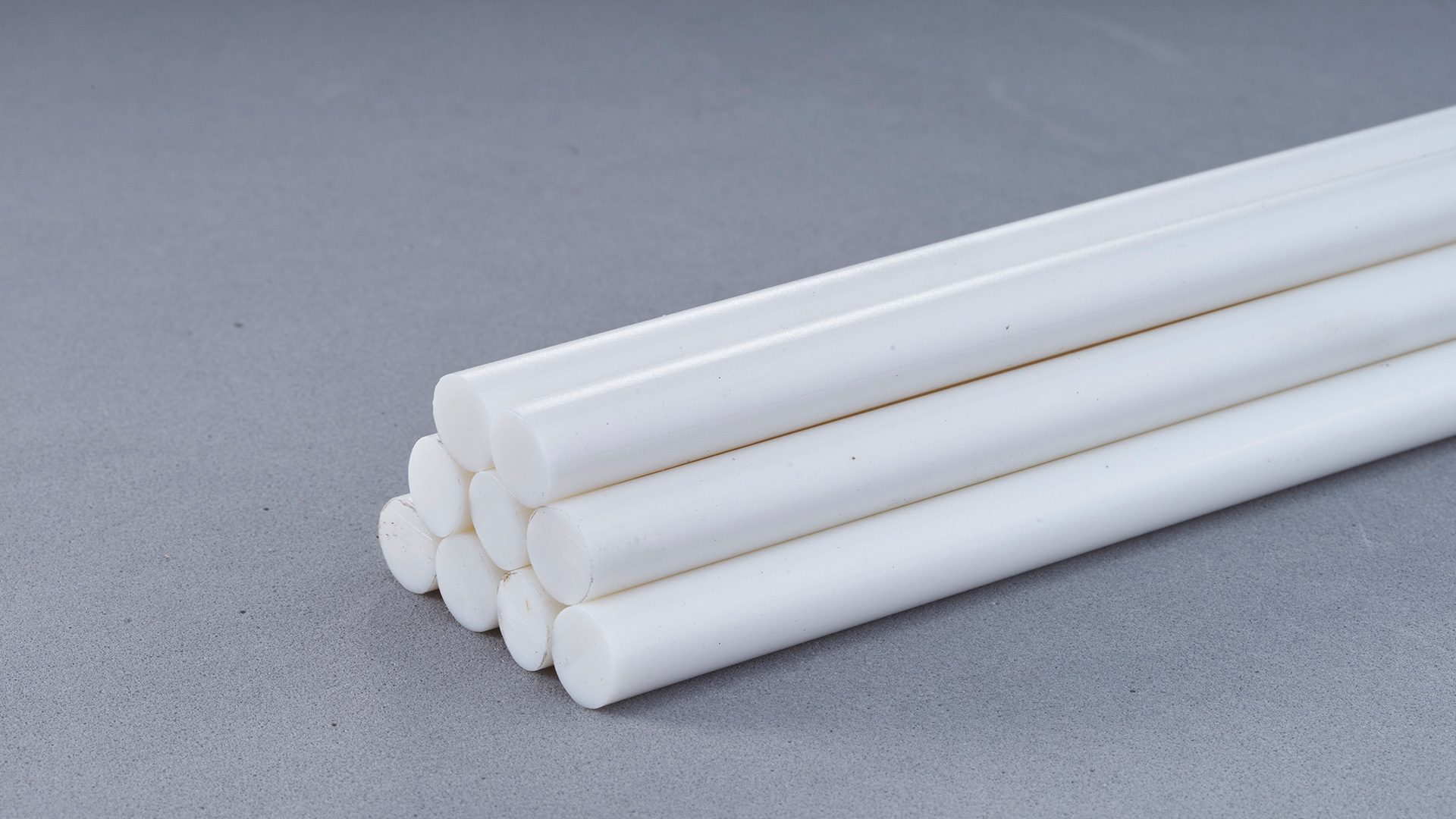 High-Temperature Hot Melt Glue Sticks